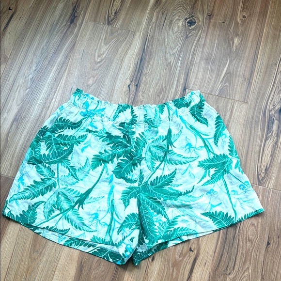 H&M Tropical Green Leaf Print Women's Linen Blend Shorts Size XL - Picture 1 of 10